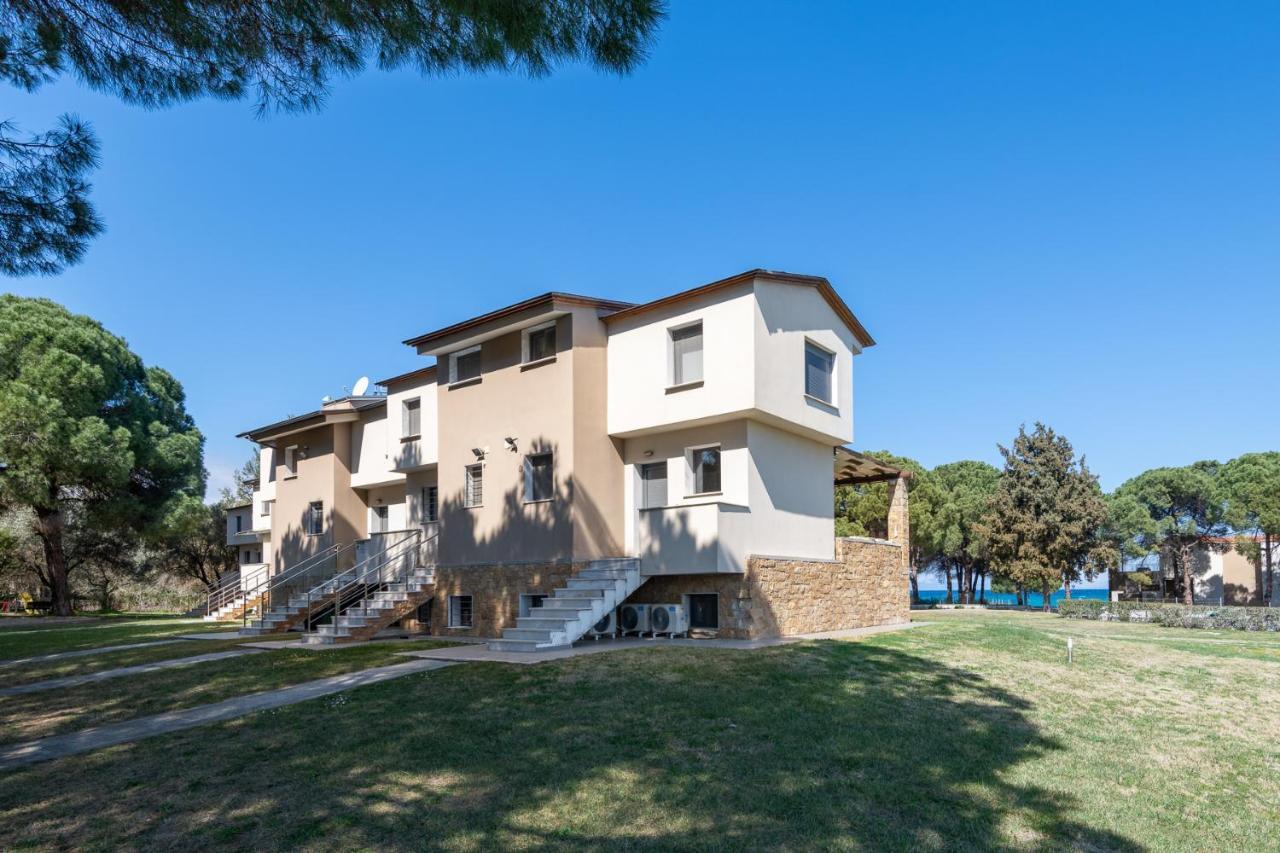 #Flh - Amalthia & Αthena Beachfront Houses In Pefkohori Dış mekan fotoğraf