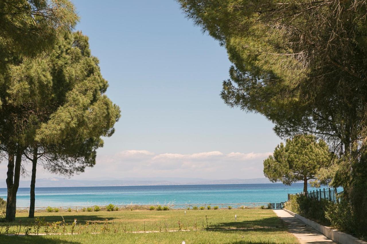 #Flh - Amalthia & Αthena Beachfront Houses In Pefkohori Dış mekan fotoğraf